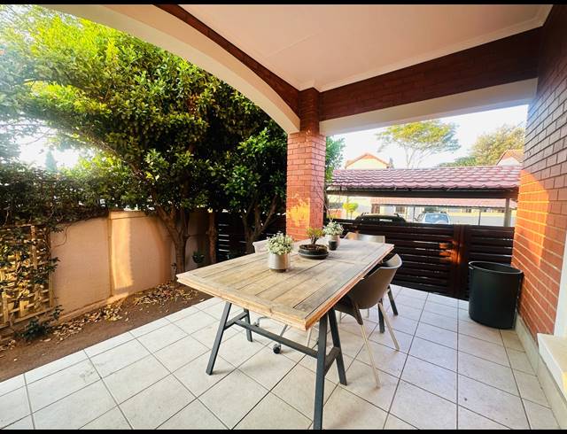 2 BEDROOM TOWNHOUSE TO LET IN BROADACRES